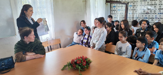 Laçınlı məktəblilərlə məişət zorakılığı ilə mübarizə və sosial şəbəkələrdən asılılığın qarşısının alınması istiqamətində maarifləndirici tədbir keçirilmişdir