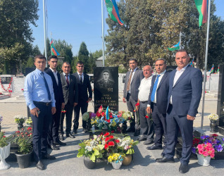 Anım Günü tədbirləri davam etdirilir.