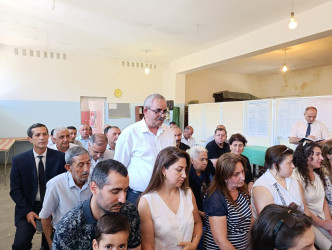 Laçın Rayon İcra Hakimiyyətinin başçısı Aqil Nəzərlinin növbəti görüşü-səyyar qəbulu Bakı şəhərinin Suraxanı rayonu ərazisində keçirildi. 25.06.2025
