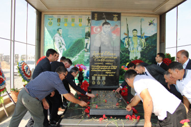 Anım Günü tədbirləri davam etdirilir.