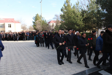 Laçınlılar 20 Yanvar şəhidlərinin əziz xatirəsini ehtiramla yad etdilər