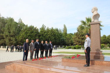 1 Oktyabr - Prokurorluq əməkdaşlarının peşə bayramı günü ilə bağlı tədbir keçirilmişdir.