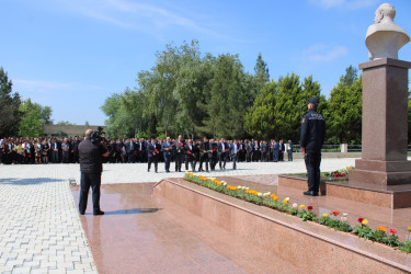 Laçınlılar xalqımızın Ümummilli lideri Heydər Əliyevin anadan  olmasının 102-ci ildönümü ilə bağlı ağacəkmə aksiyasına qoşulublar