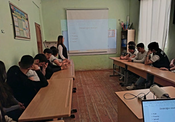 Laçınlı məktəblilərlə məişət zorakılığı ilə mübarizə mövzusunda maarifləndirici tədbir keçirilmişdir.
